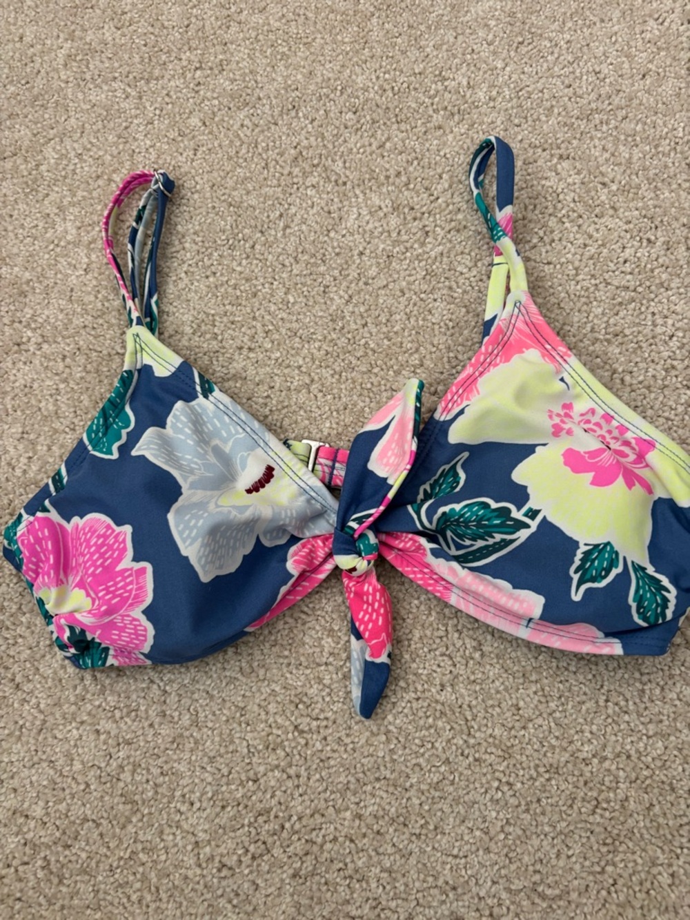 Xhilaration juniors bikini top size medium. Floral, tie front, padding